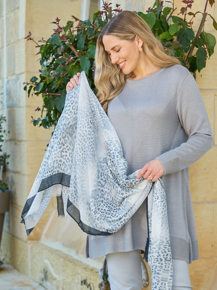 Summer Leopard Print Scarf - Grey