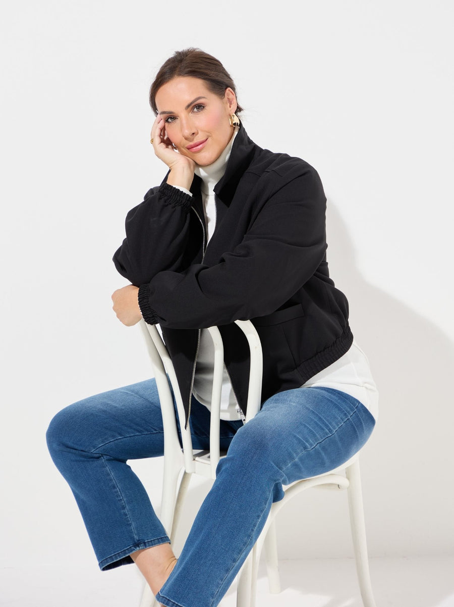 KAFFE Curve Sakira Black Cropped Jacket