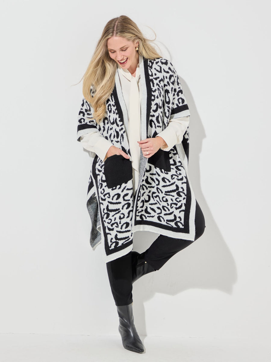 Athena Knitted Poncho - Leopard