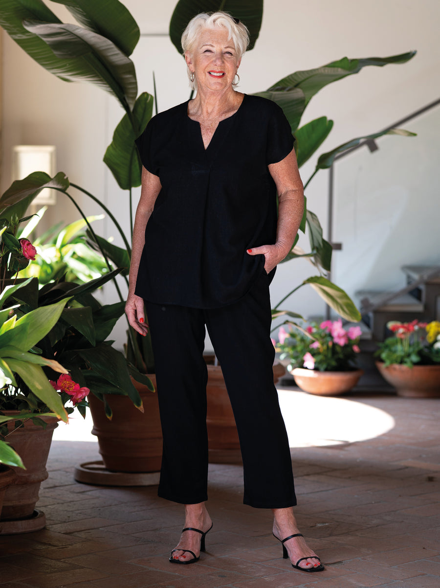 Eva by CISO Viscose/Linen Top - Black